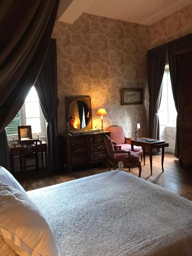 Chateau De Vesset Treteau ภายนอก รูปภาพ