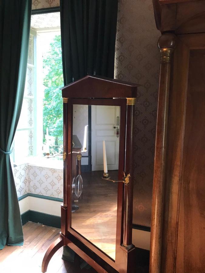 Chateau De Vesset Treteau ภายนอก รูปภาพ